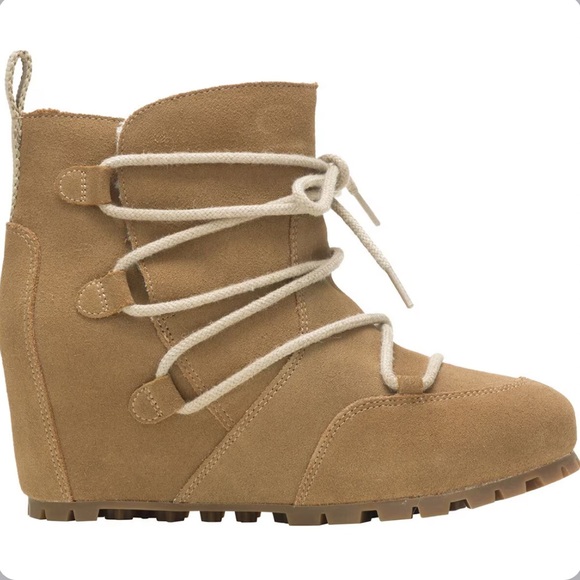 NWT Merrell Camel Moab Wedge Polar Boot - Picture 2 of 13